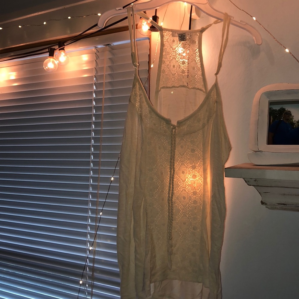 full tilt white lace tank w tie detail!!!
